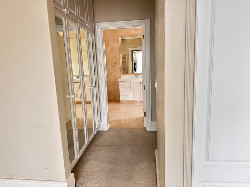 To Let 4 Bedroom Property for Rent in Fish Hoek Western Cape